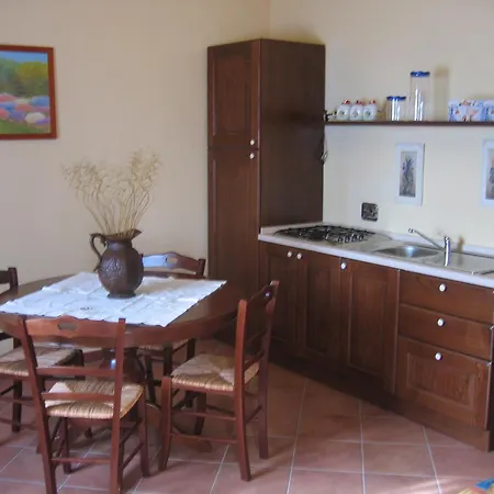 Casolare Con Piscina 4 아파트 *
